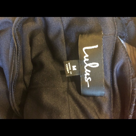 Navy blue lace Lulu’s dress - Picture 8 of 8